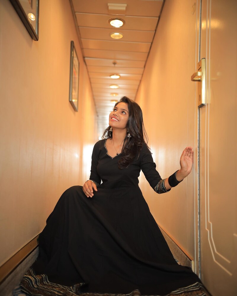 Pranika dhakshu new hot