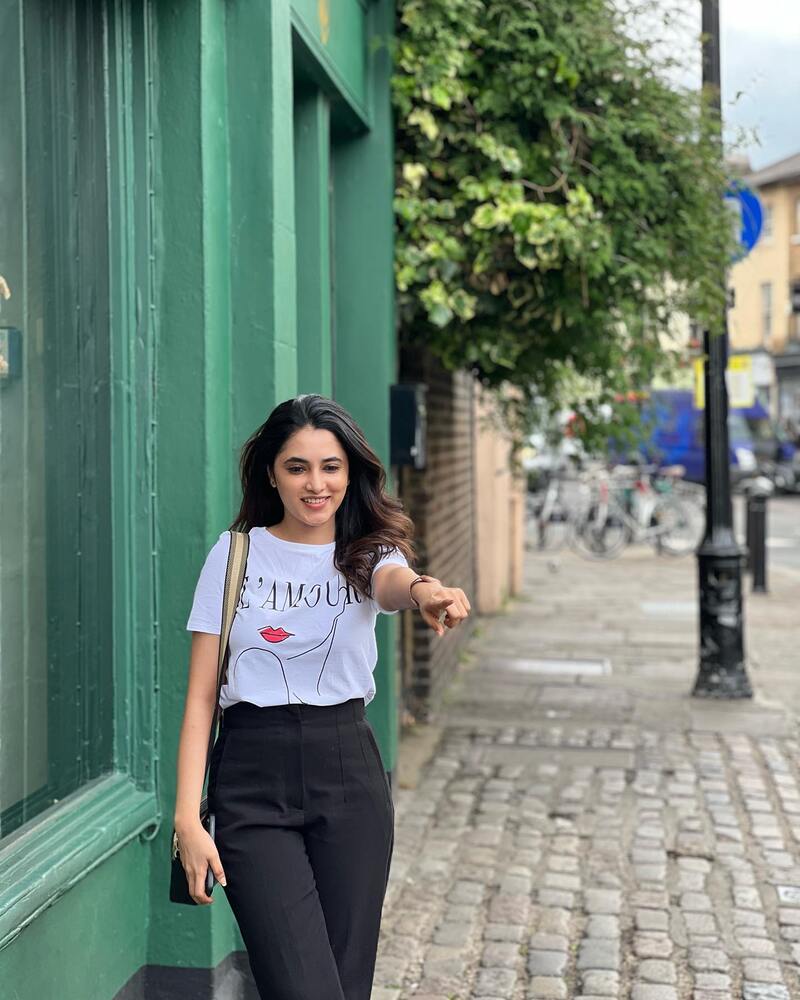 Priyanka mohan new clicks