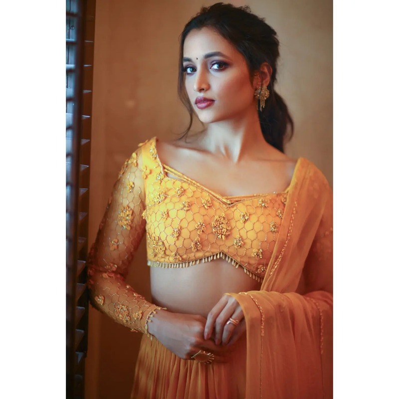 Srinidhi shetty in yellow