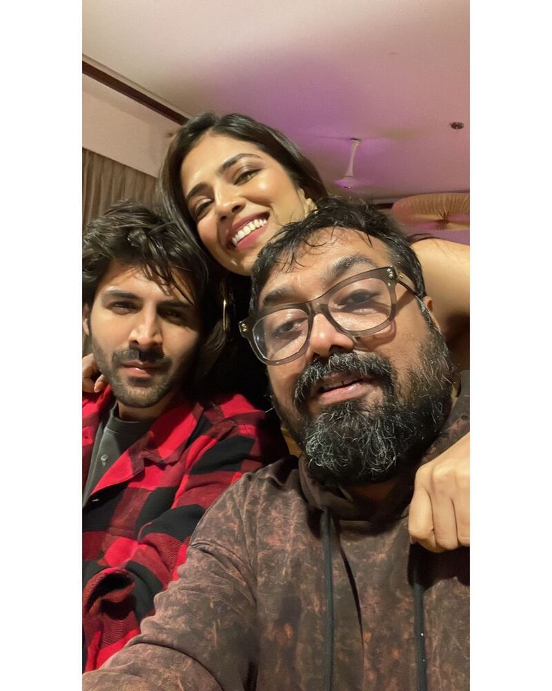 Malavika mohanan new clicks