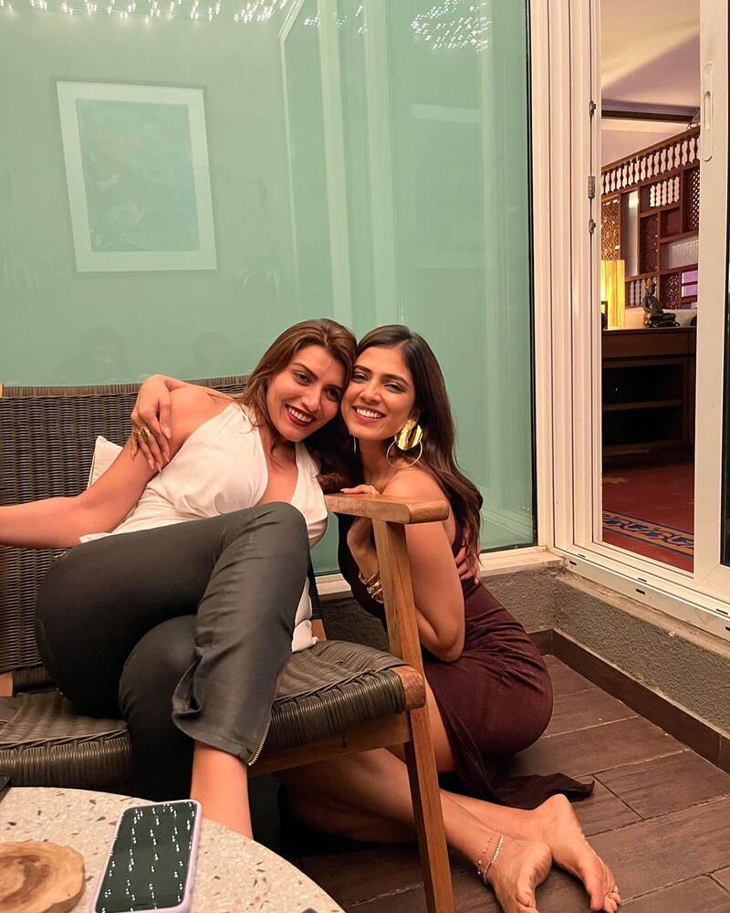 Malavika mohanan new clicks