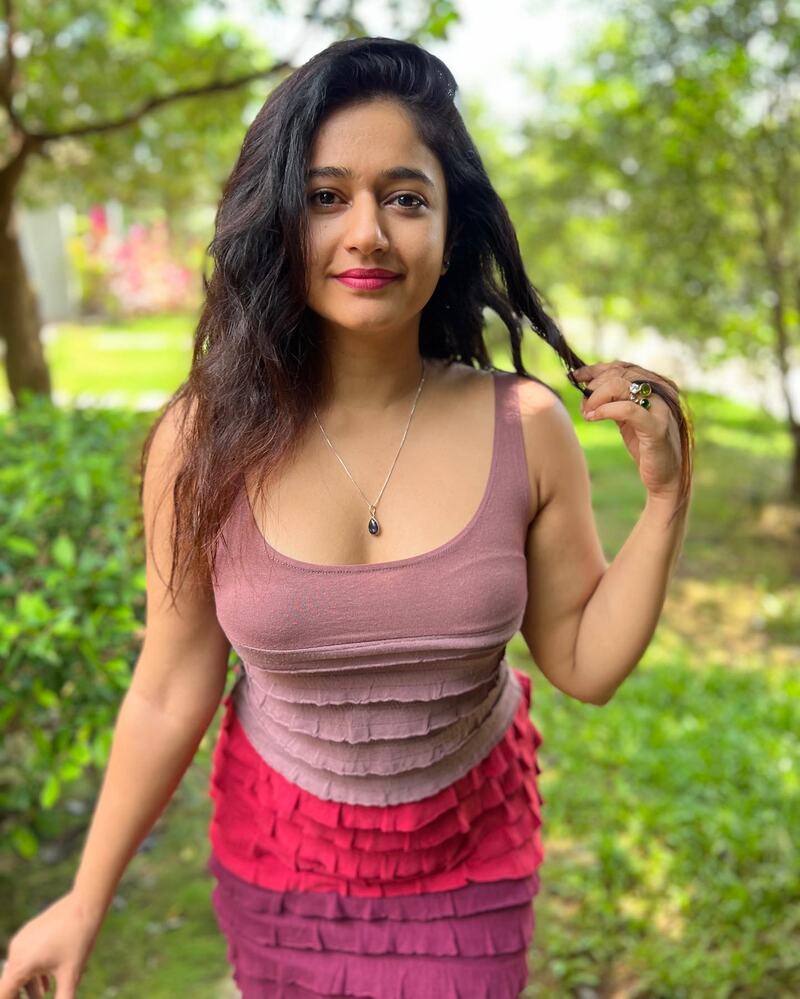 Poonam bajwa new clicks