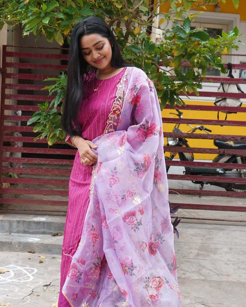 Gayathri yuvraaj new clicks