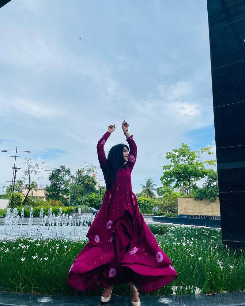 Pavithra lakshmi new clicks