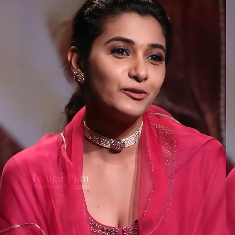 Priya bhavani new clicks
