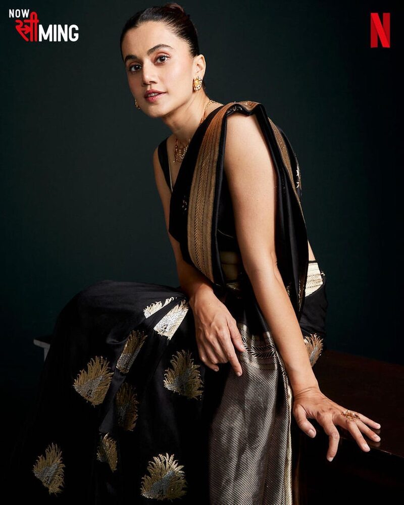 Taapsee tamil new clicks