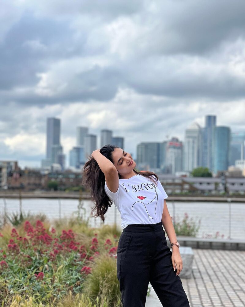 Priyanka mohan new clicks