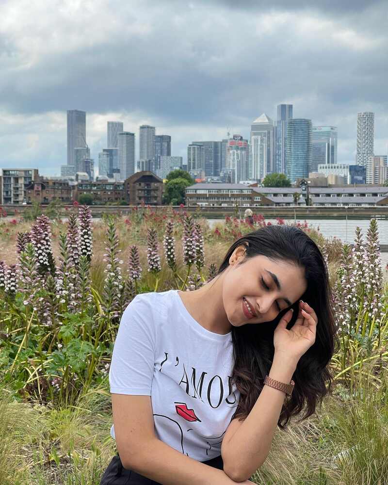 Priyanka mohan new clicks