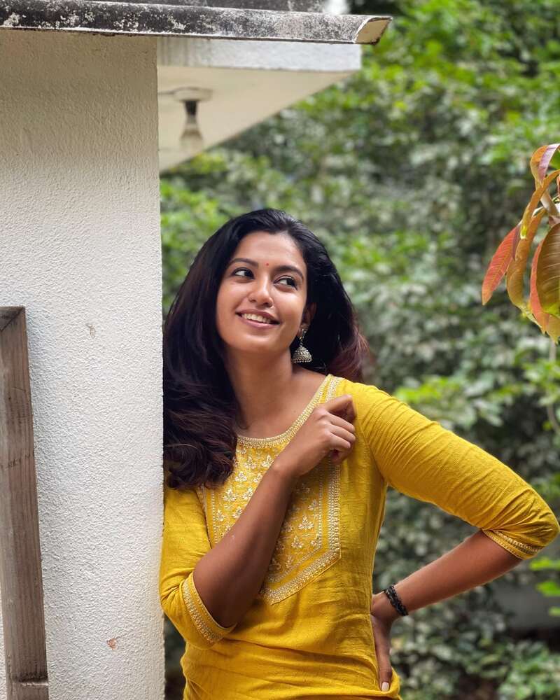 Roshni priyan new clicks