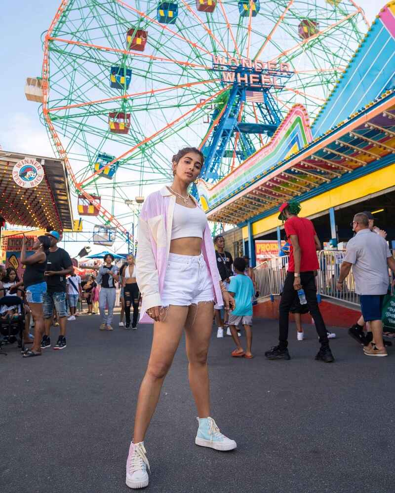 Pooja hegde new clicks