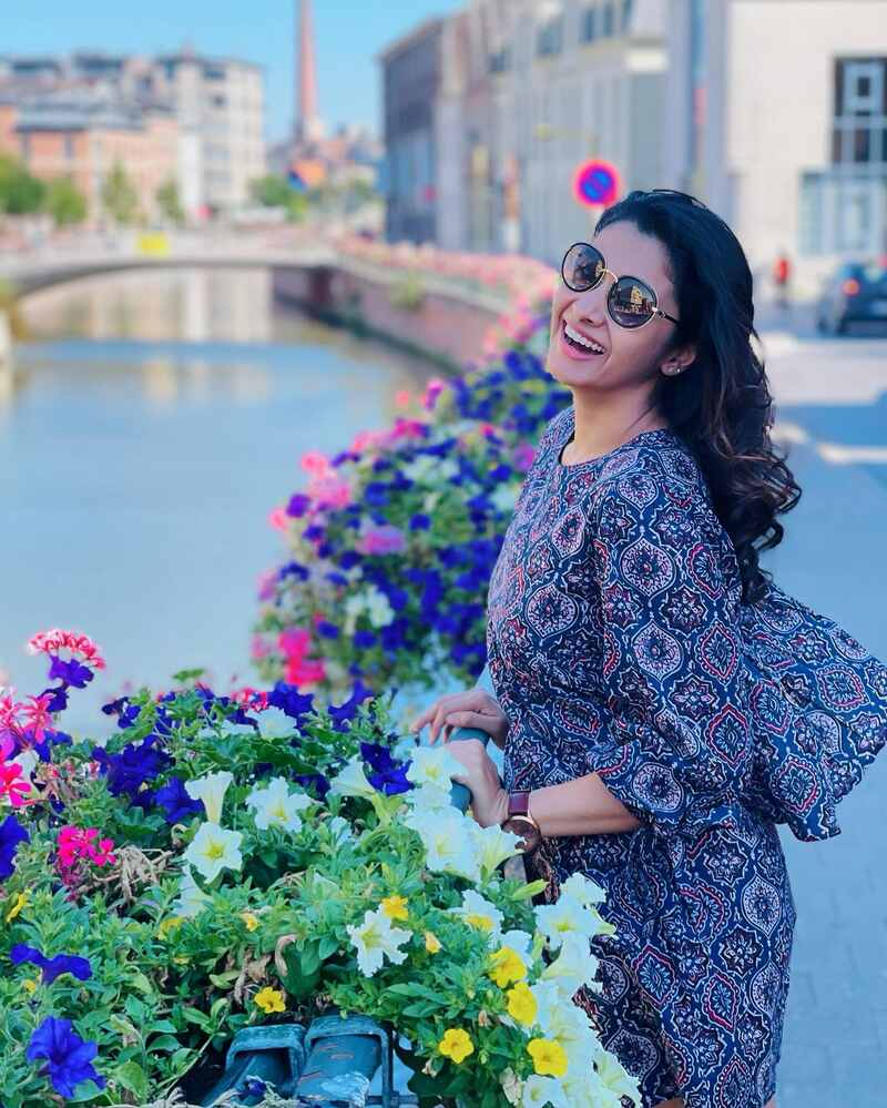 Priya tamil new clicks