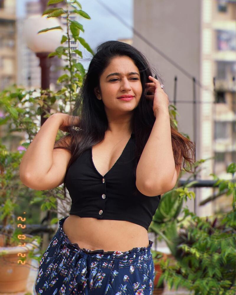 Poonam bajwa new clicks