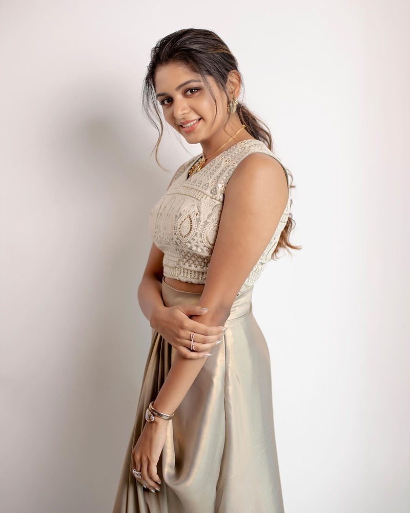 Aditi shankar new clicks