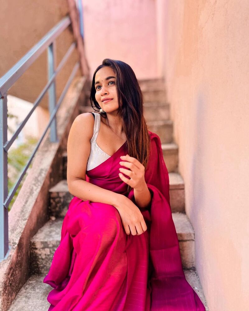 Kaavya arivumani new clicks