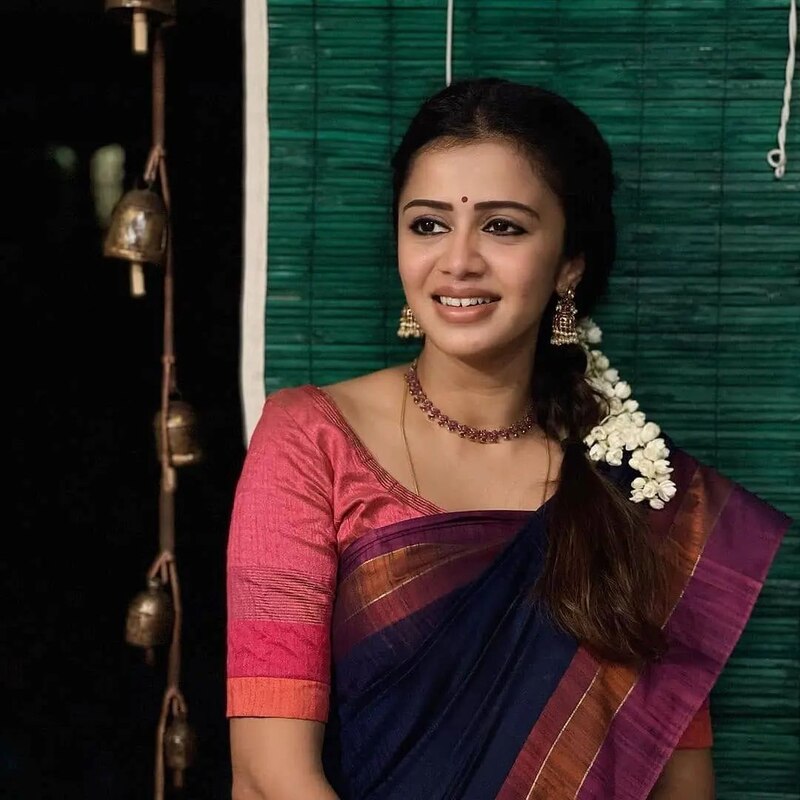 Anjana rangan new item song hot