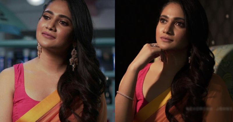 Losliya tamil new hot clicks instagram