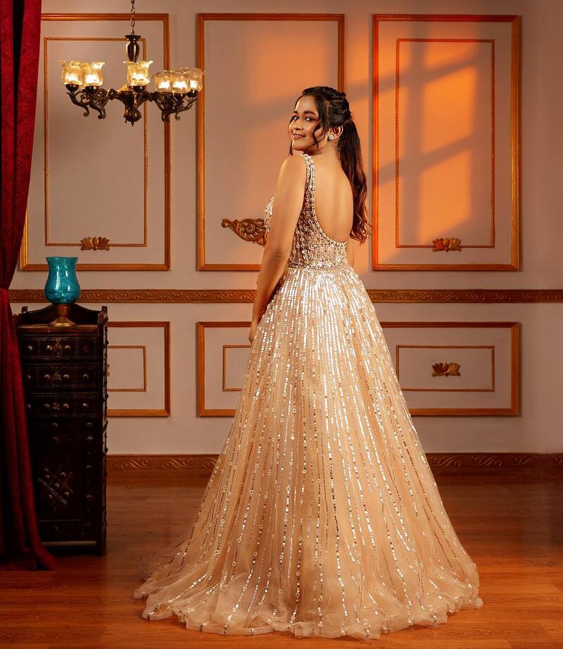 Kaavya arivumani new pandiya stores hot