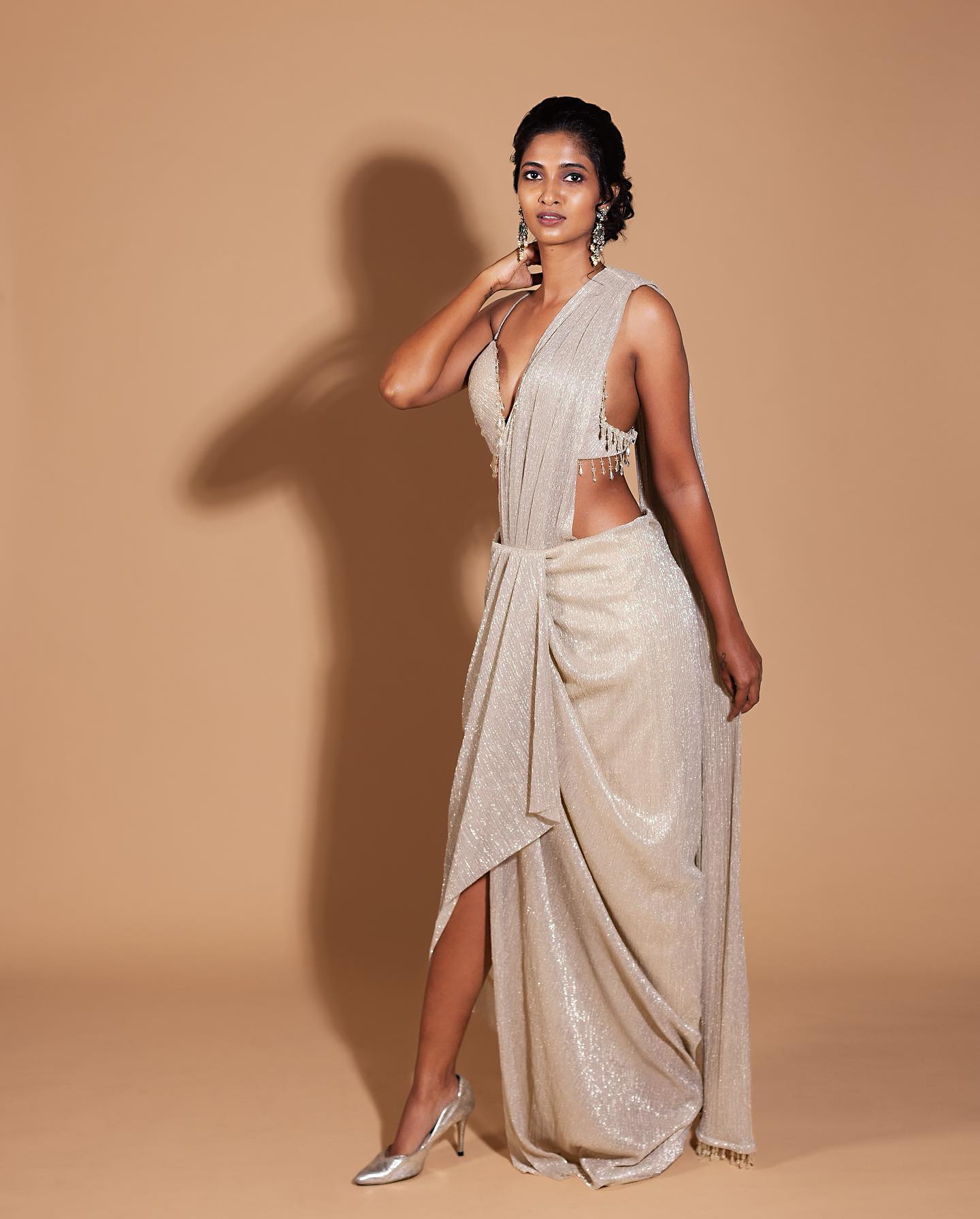 Keerthi pandian new hot clicks pandian