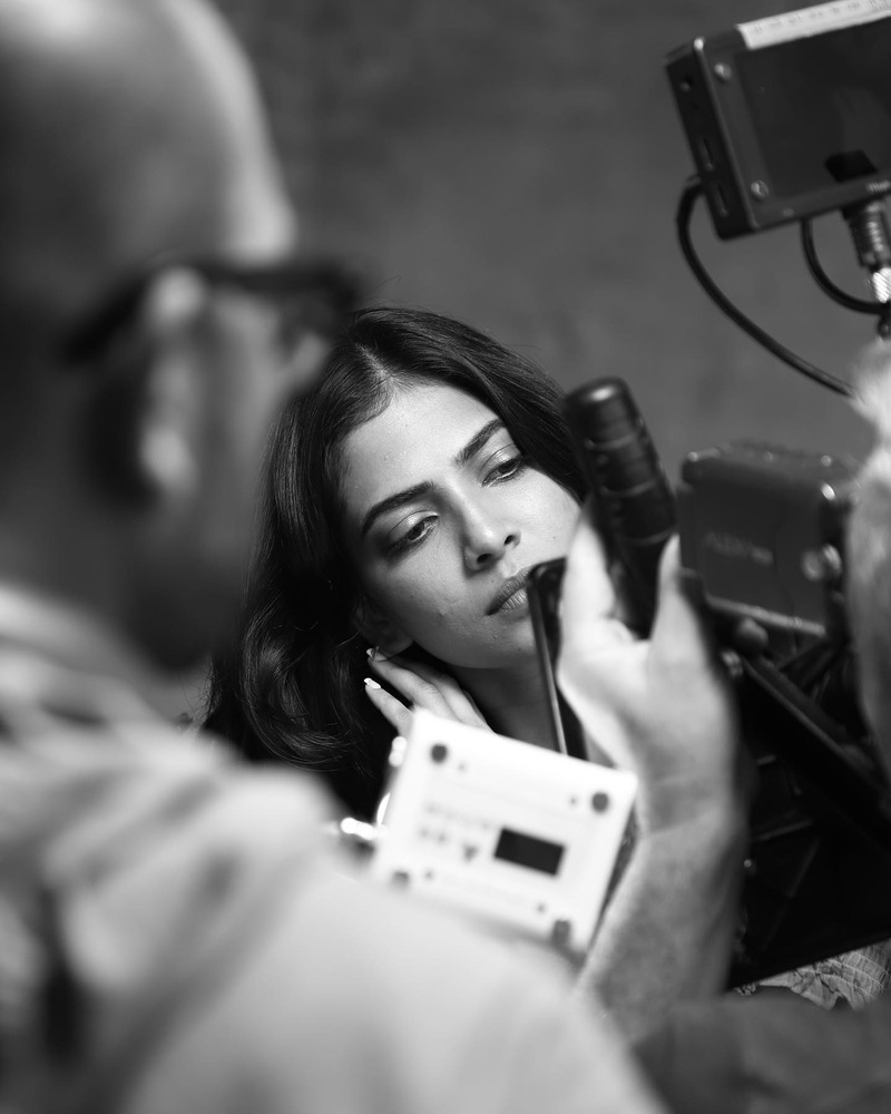 Malavika mohanan new hot shooting spot