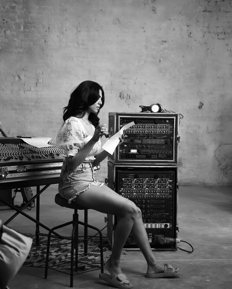 Malavika mohanan new hot shooting spot