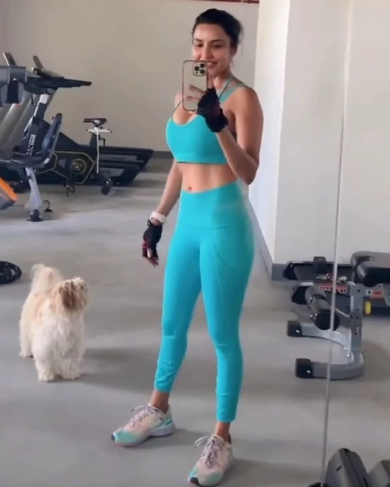 Priya anand new hot on bikkini