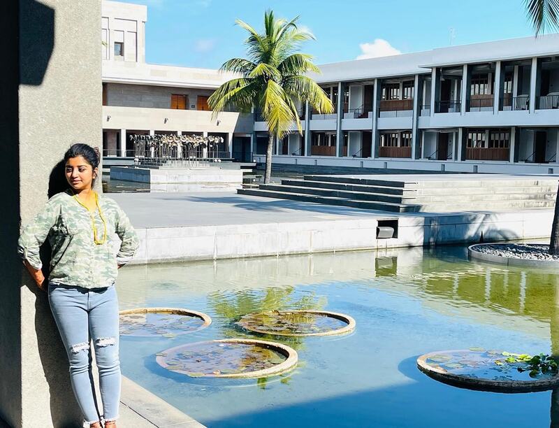 Mahalakshmi wedding new ravindhar chandrasekaran honey moon clicks