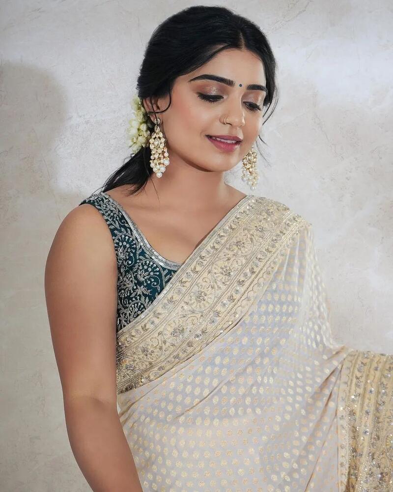 Gouri 96 new hot movie saree
