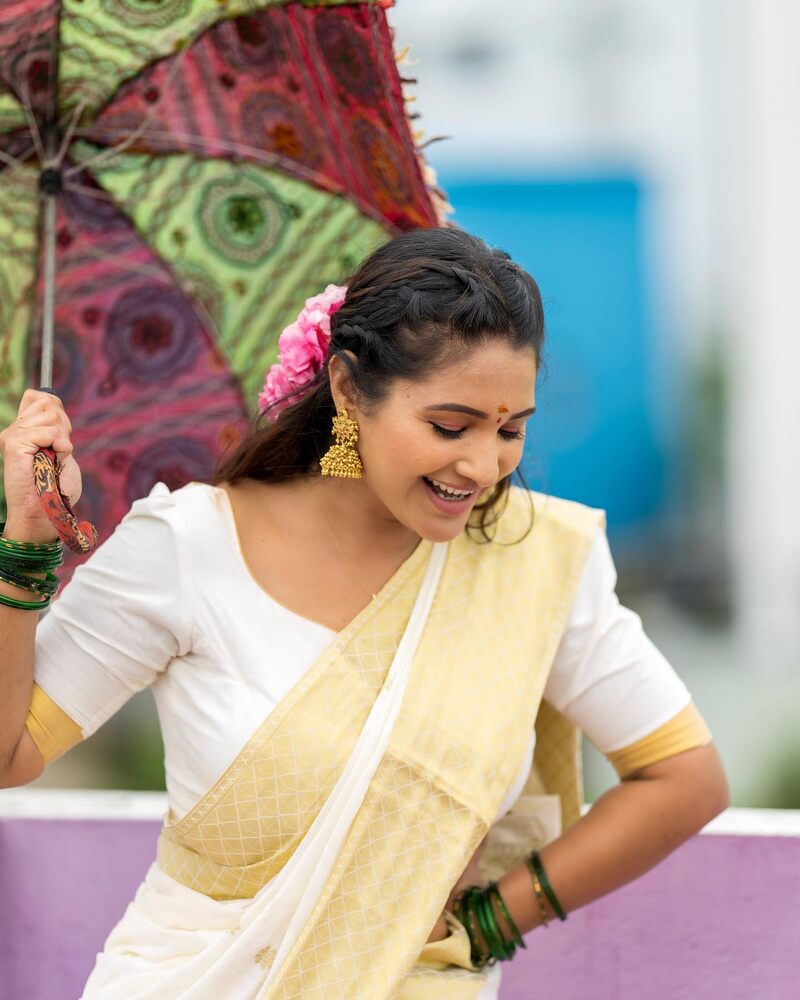 Sharanya turadi new hot clicks tamil