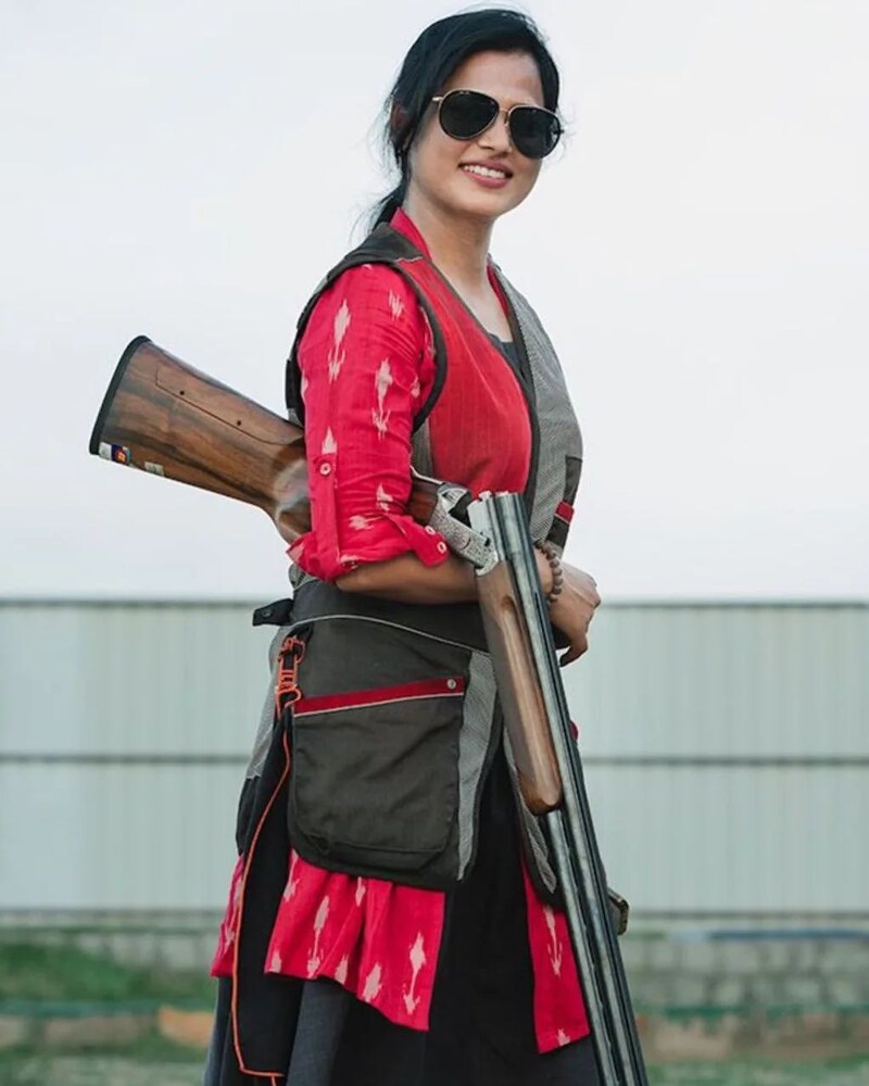 Ramya pandian new shooting hot clicks