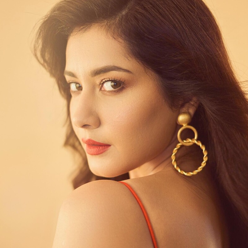 Raashi khanna new hot clicks viral