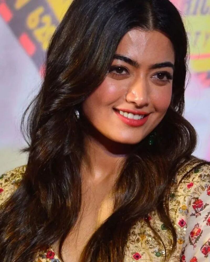 Rashmika mandanna new hot clicks bikkini