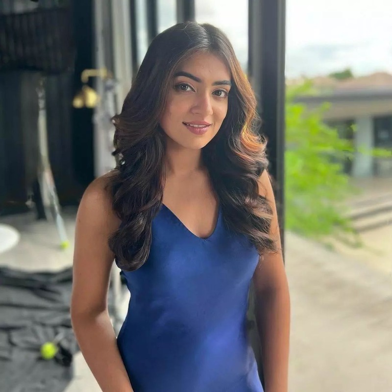 Nazriya tamil new hot video clicks