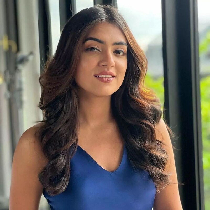 Nazriya tamil new hot video clicks