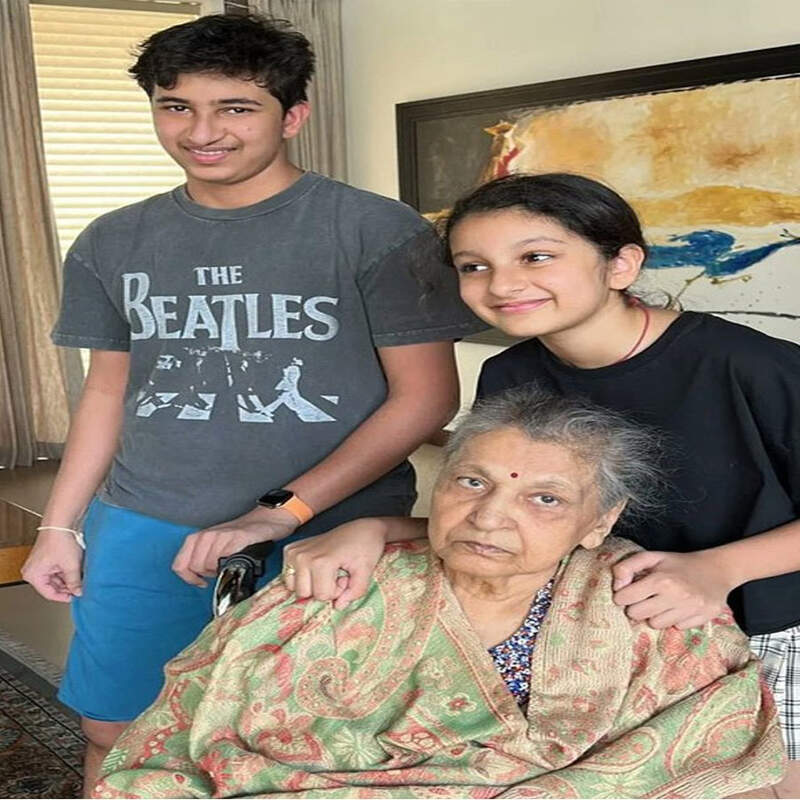 Mahesh babu mother passed away