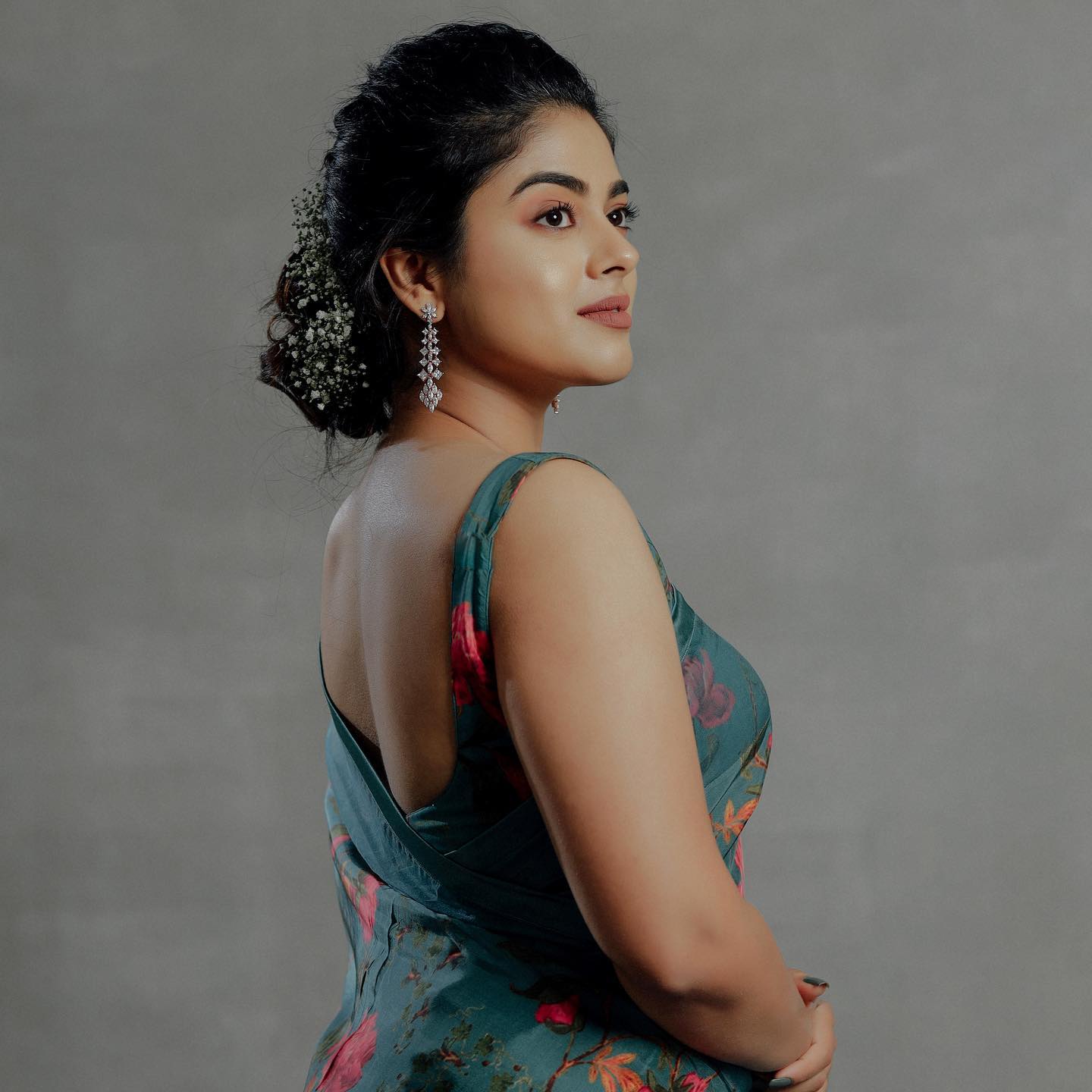 Siddhi idnani new vendhu thanindhathu kaadu