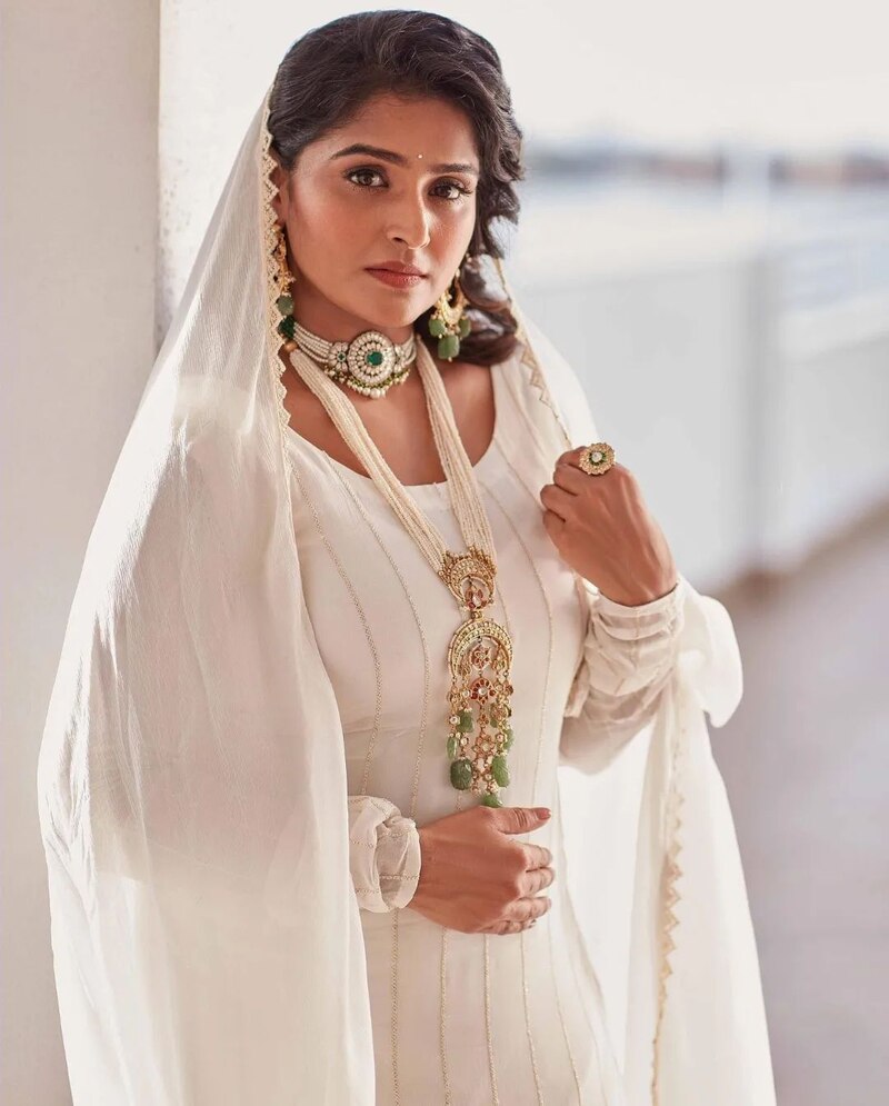 Ramya nambeesan new hot