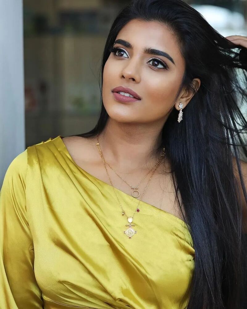 Aishwarya rajesh new hot tamil actress