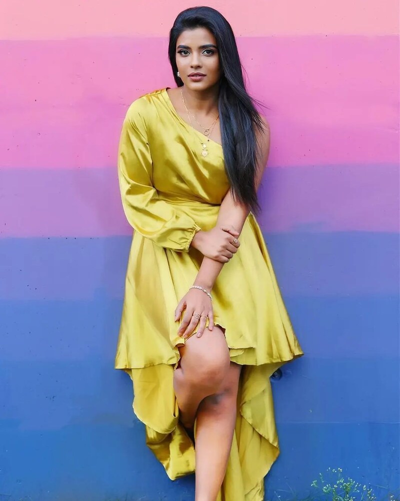 Aishwarya rajesh new hot tamil actress