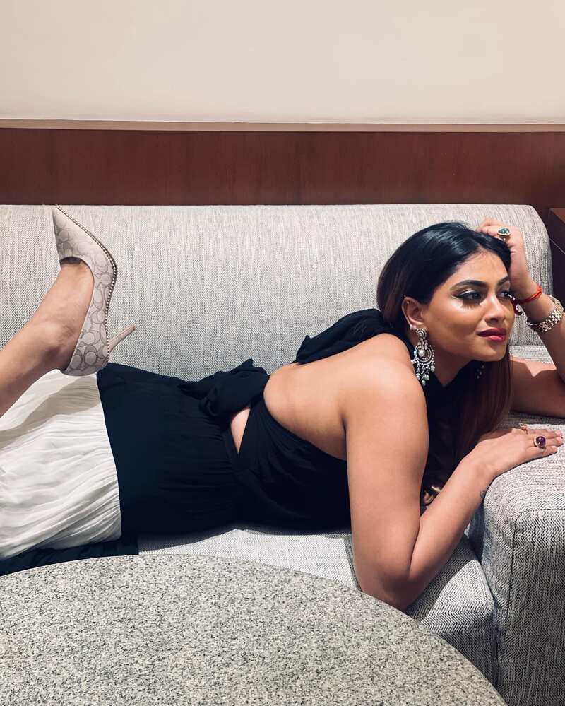 Shivani narayanan new hot black dress