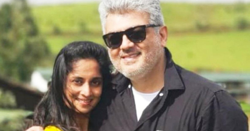 Ajith shalini romance photo