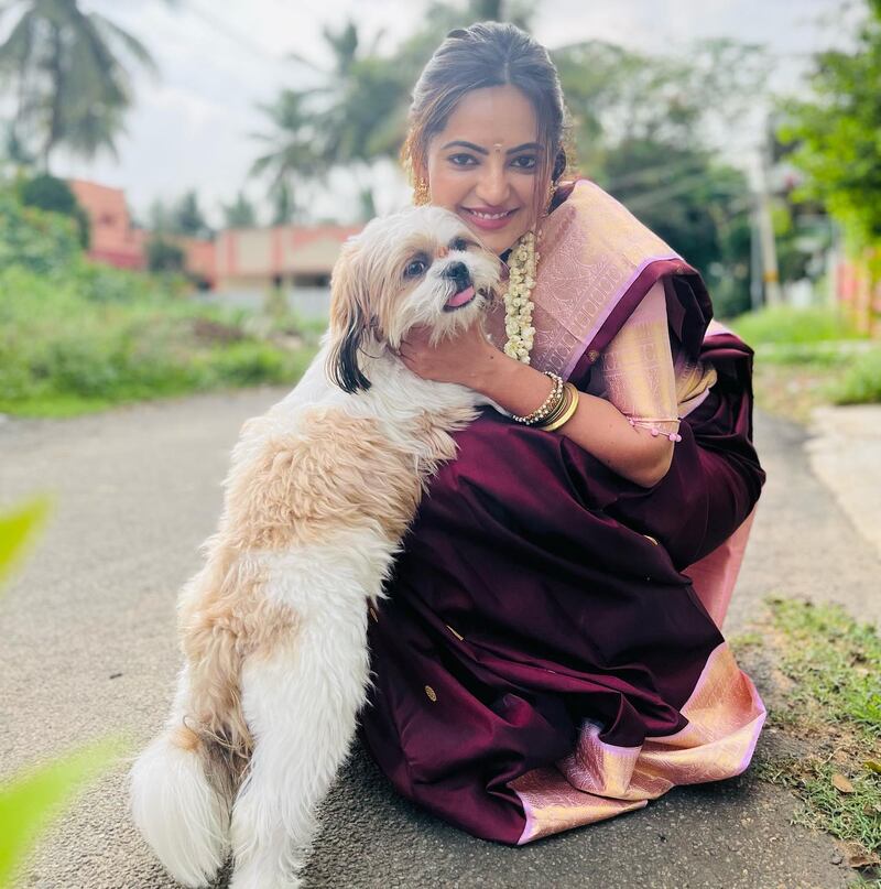 Athuliya diwali clicks screen hot