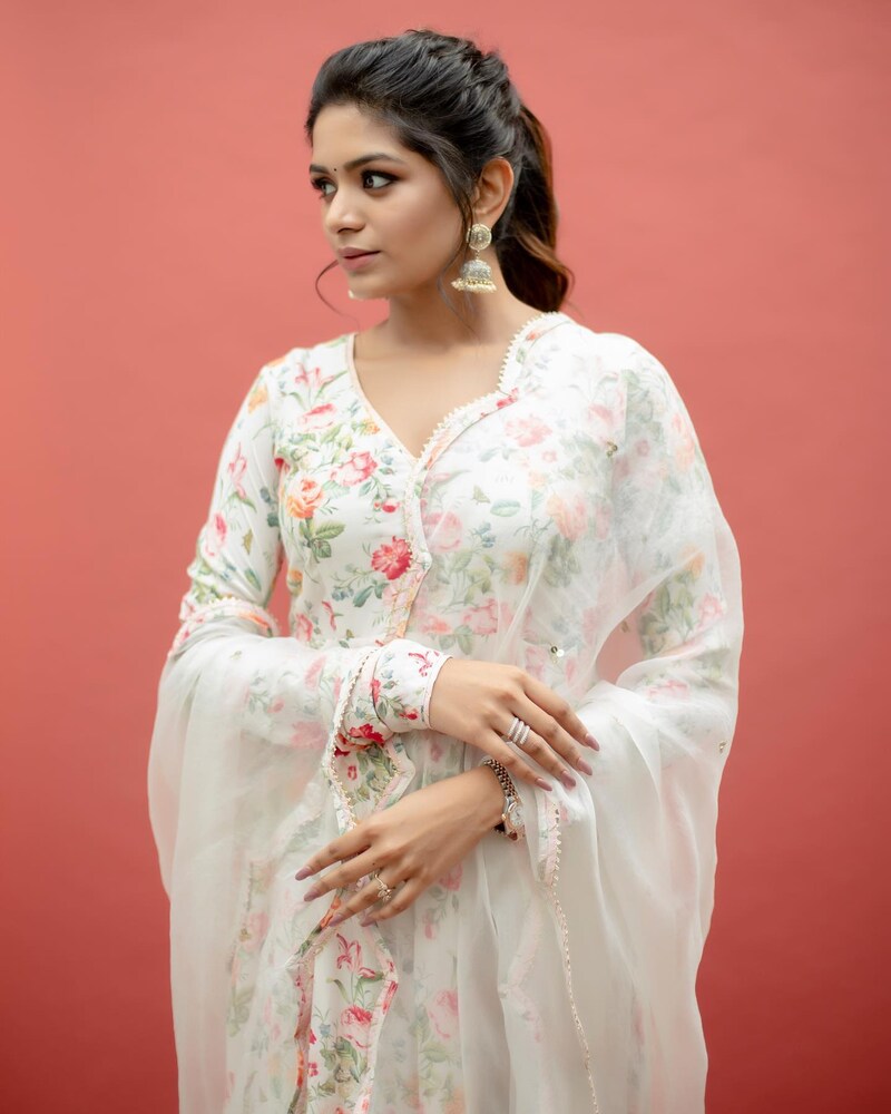 Aditi shankar new hot viruman clicks