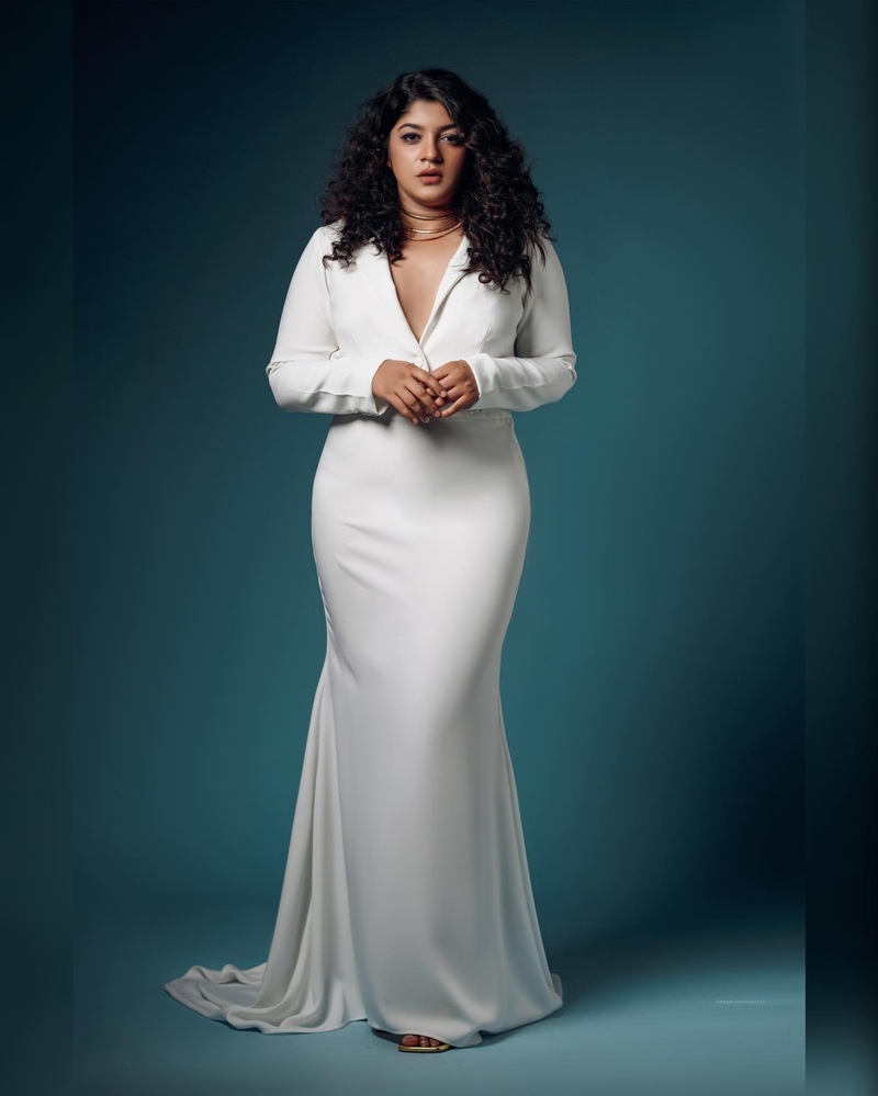 Aparna balamurali new hot