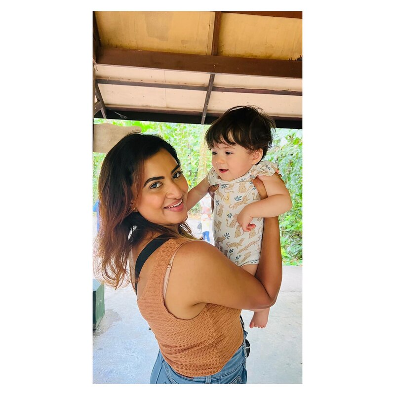 Janani ashokkumar new sebaruthi vijaytv hot