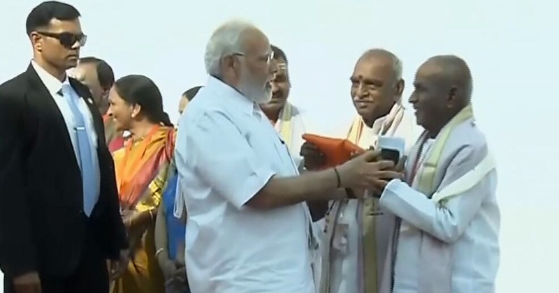 Modi in kasi tamil sangamam