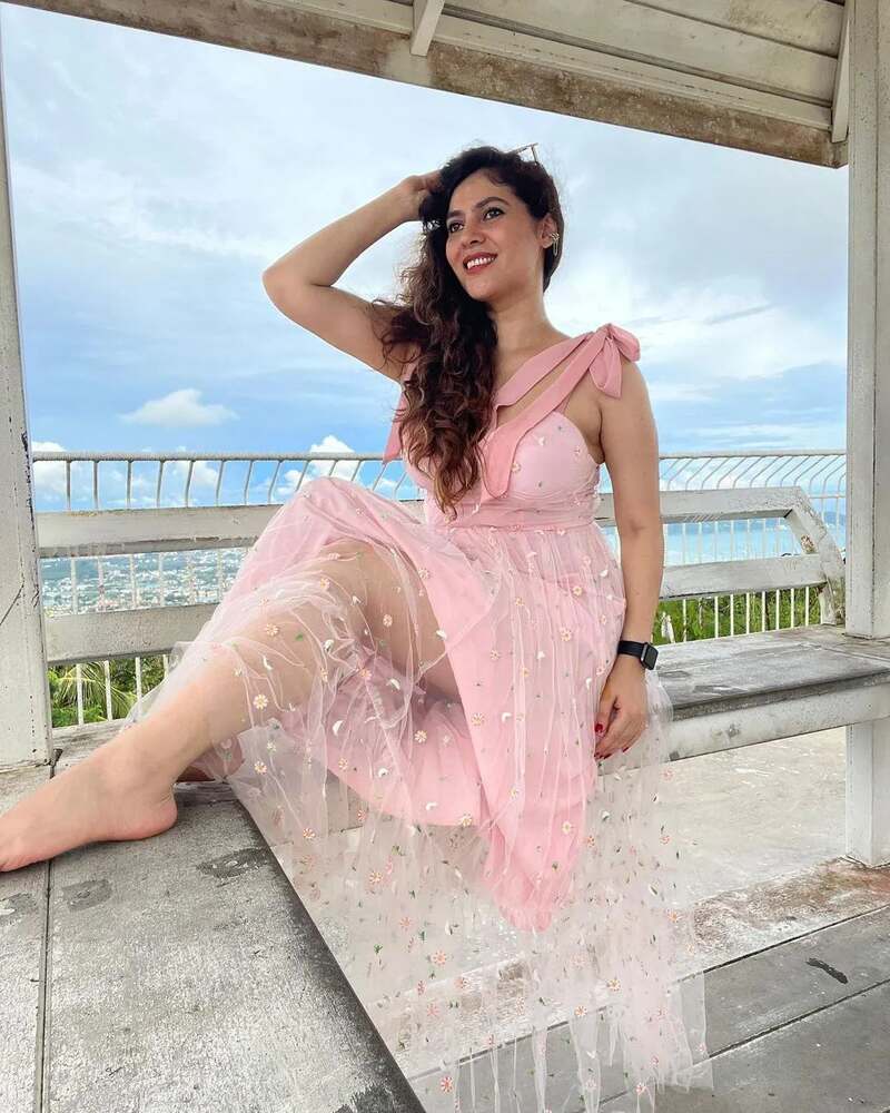 Sheri biggboss new hotclicks