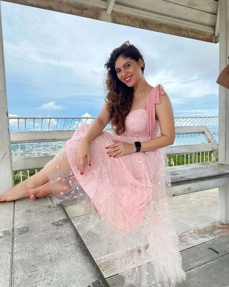 Sheri biggboss new hotclicks