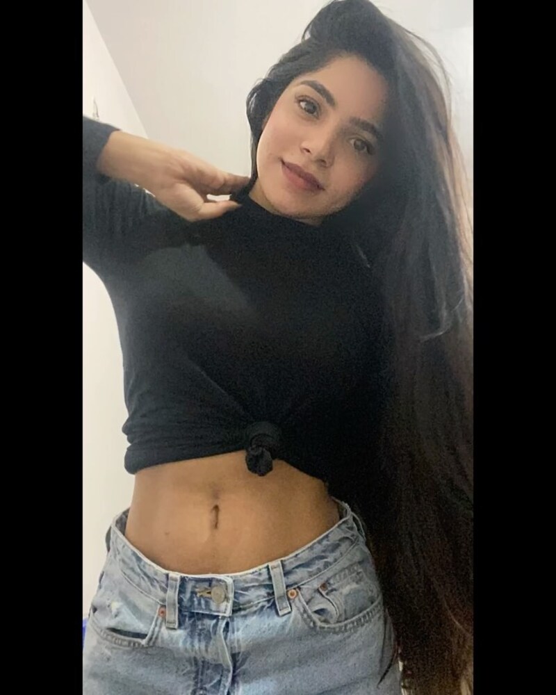 Divya bharathi new clicks