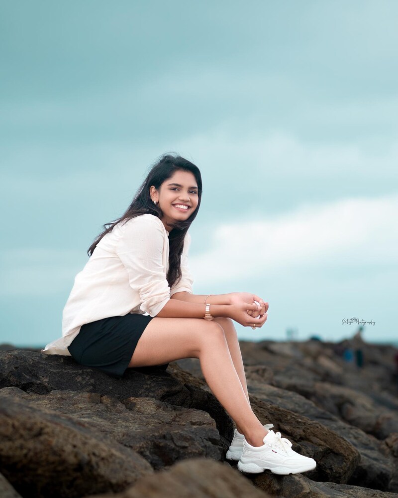 Pranika dhakshu new vijay tv hot