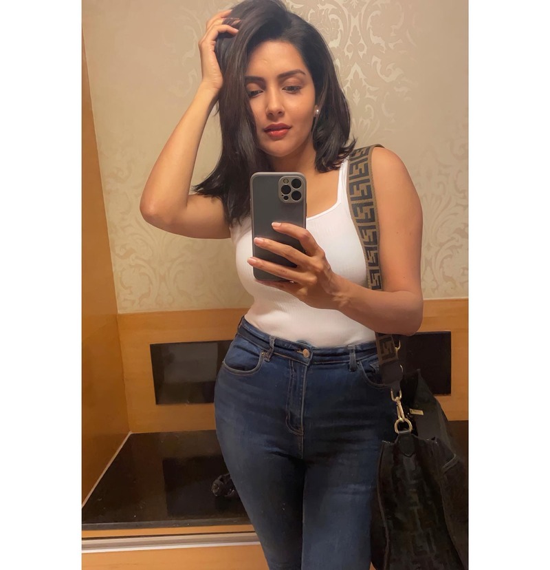 Mahima nambiar new hot